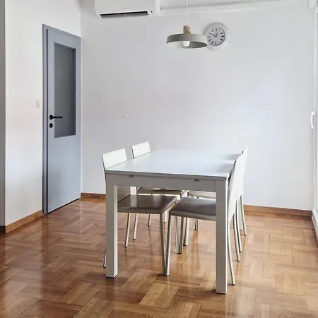 Apartment St Damian Sea View